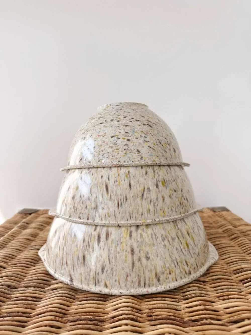 Vintage Set of 3 Melamine Confetti Splatter Nesting Bowls
